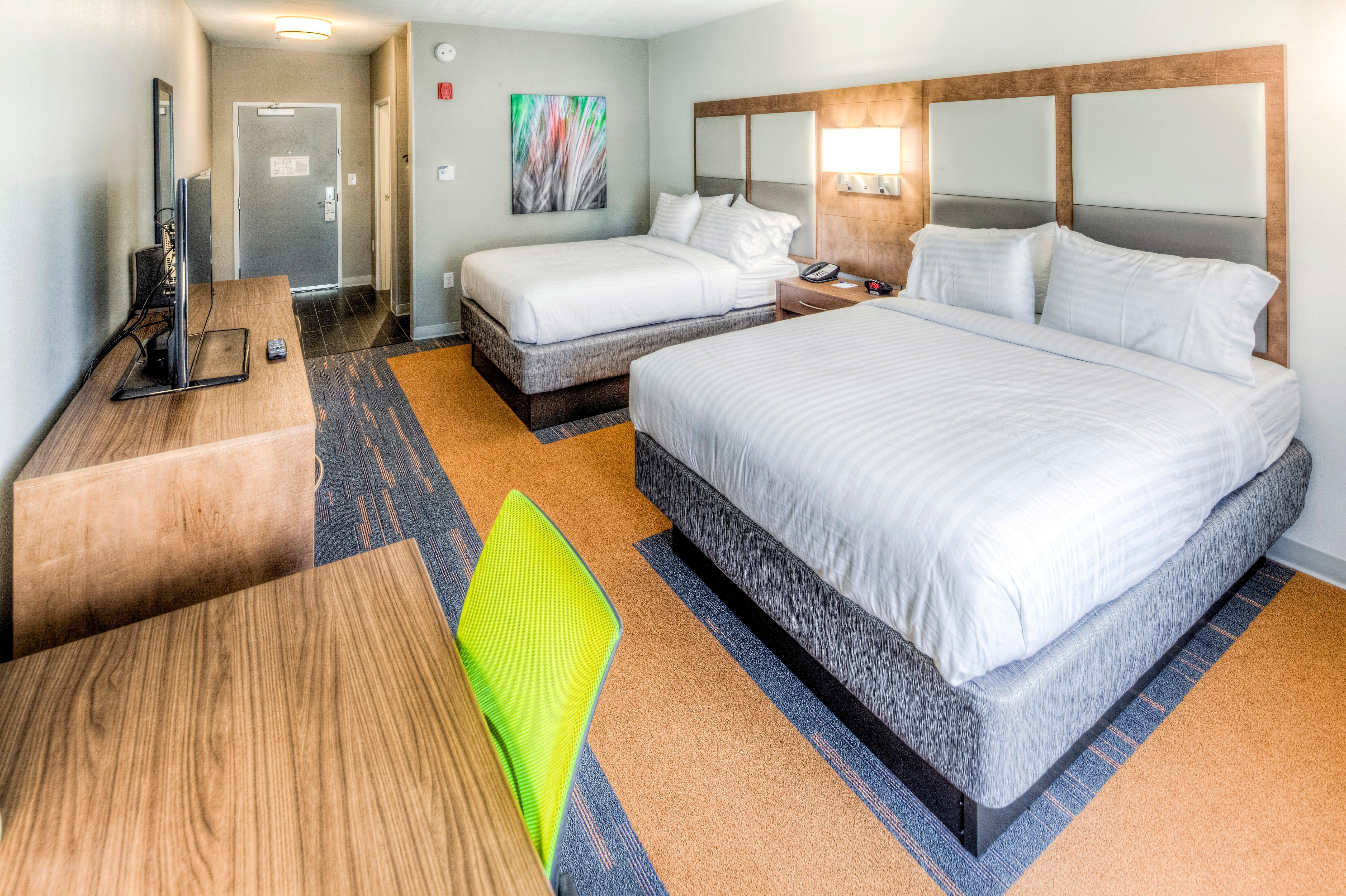 Holiday Inn Express & Suites Cleveland/Westlake By Ihg Exterior photo